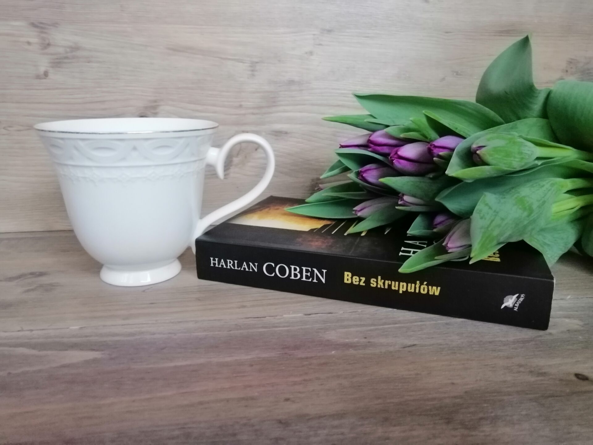 Okładka książki "Bez skrupułów" Harlan Coben