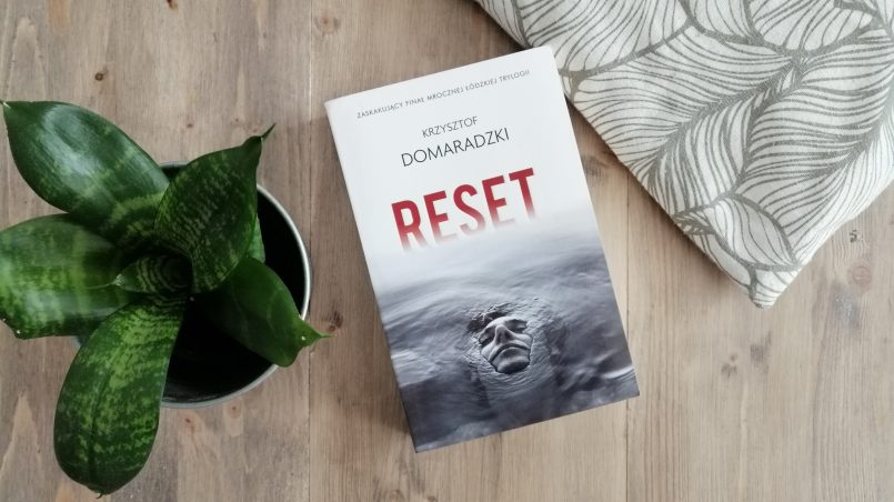 Okładka książki "Reset" Krzysztof Domaradzki
