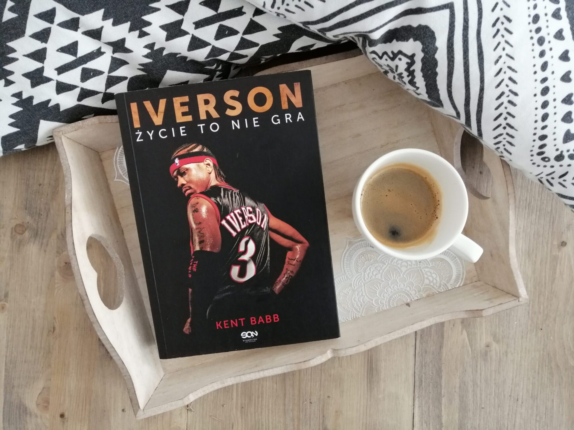 Okładka książki „Iverson. Życie to nie gra” Kent Babb