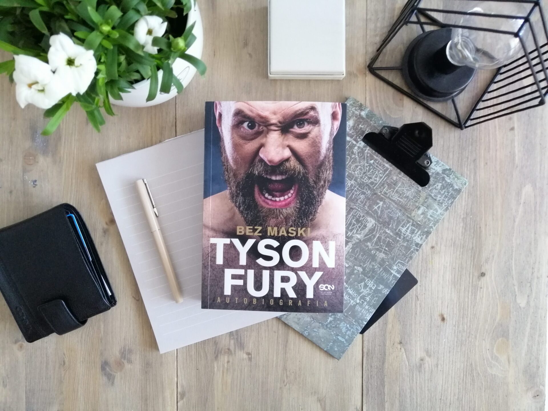 Okładka książki "Bez maski" Tyson Fury