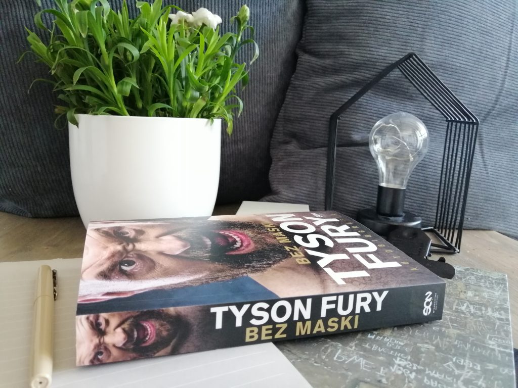 Okładka książki "Bez maski" Tyson Fury