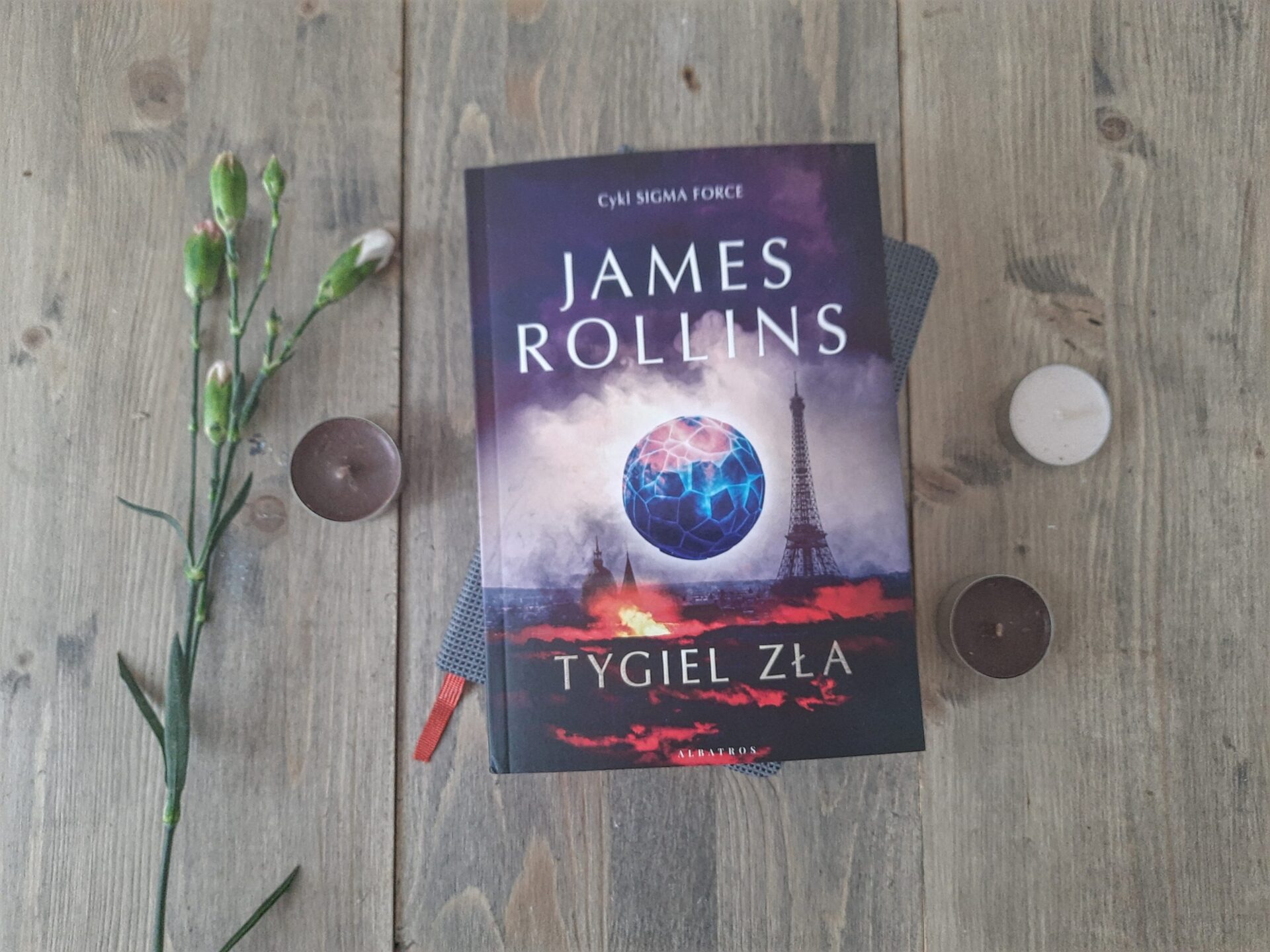 Okładka książki "Tygiel zła" James Rollins