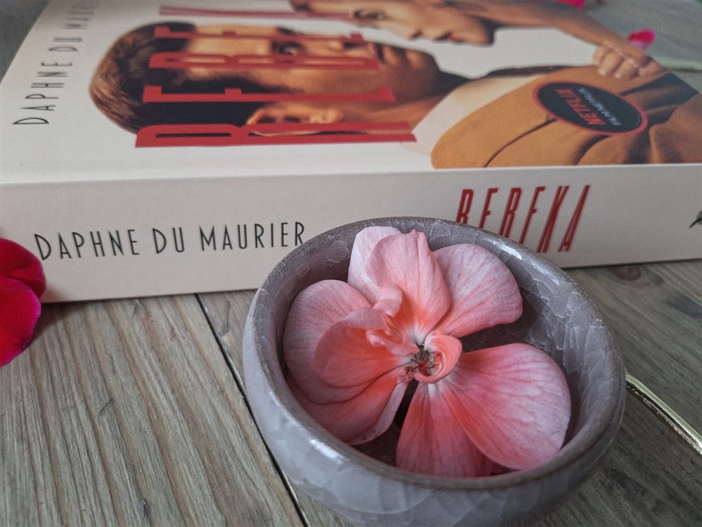 Okładka książki "Rebeka" Daphne du Maurier