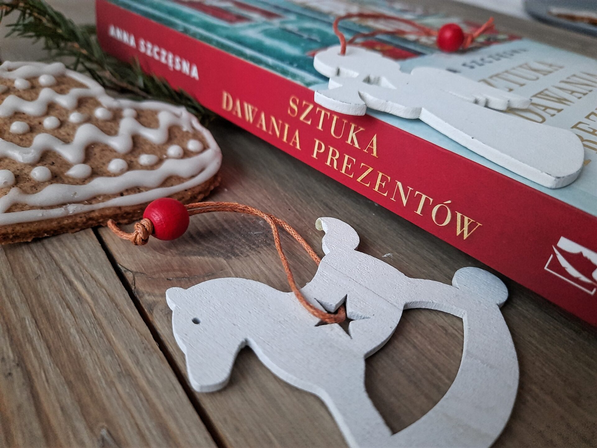 Okładka książki "Sztuka dawania prezentów" Anna Szczęsna