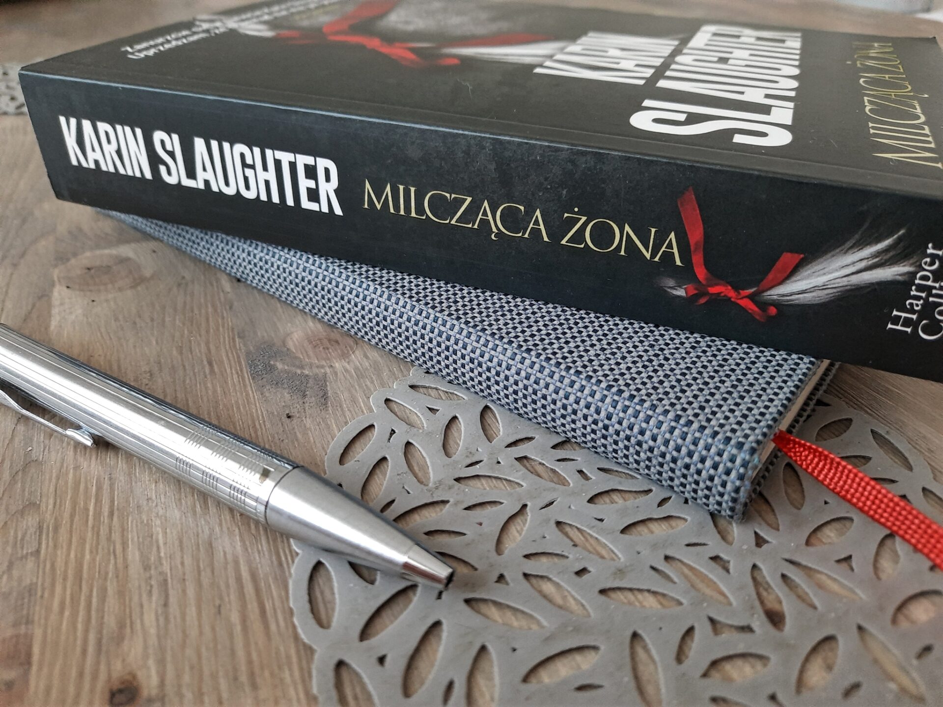 "Milcząca żona" Karin Slaughter