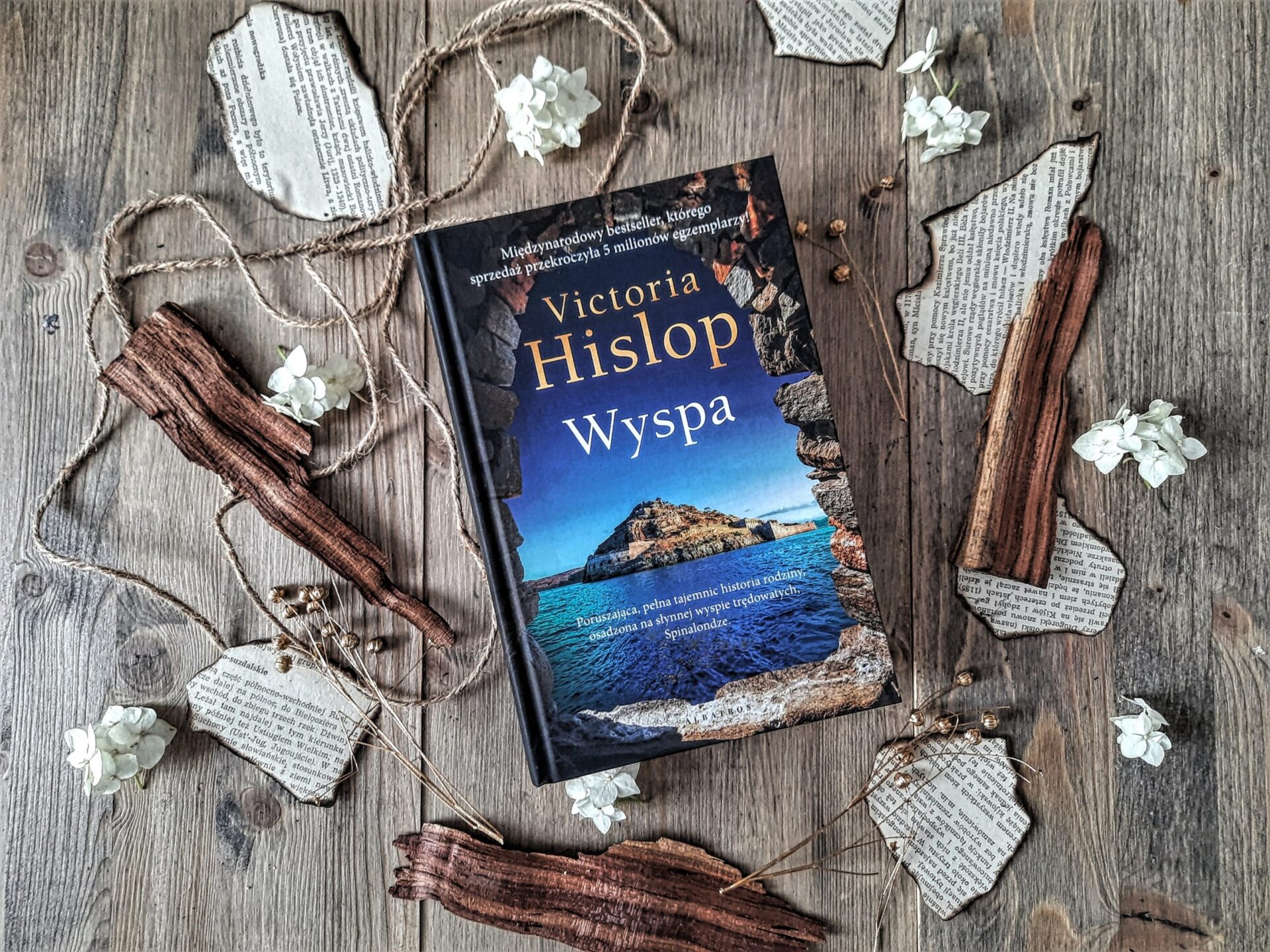 okładka książki "Wyspa" Victoria Hislop