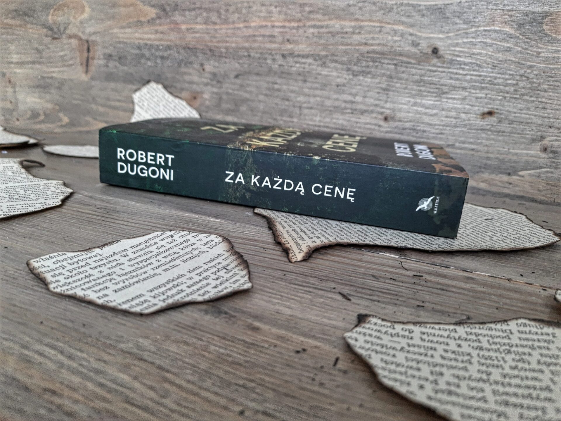 "Za wszelką cenę" Robert Dugoni