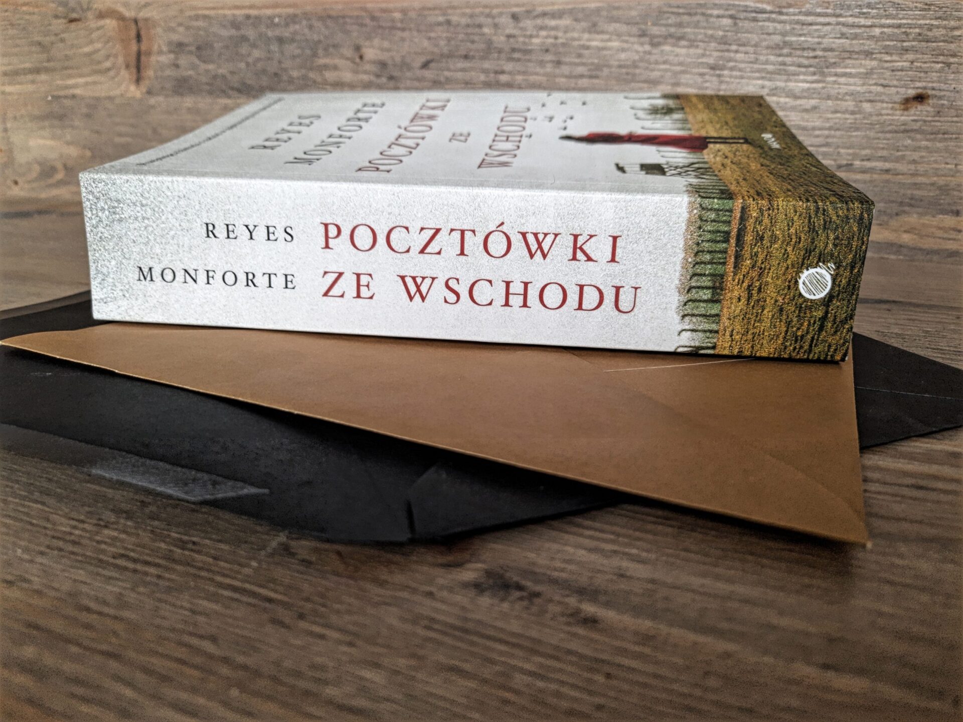 "Pocztówki ze Wschodu" Reyes Monforte