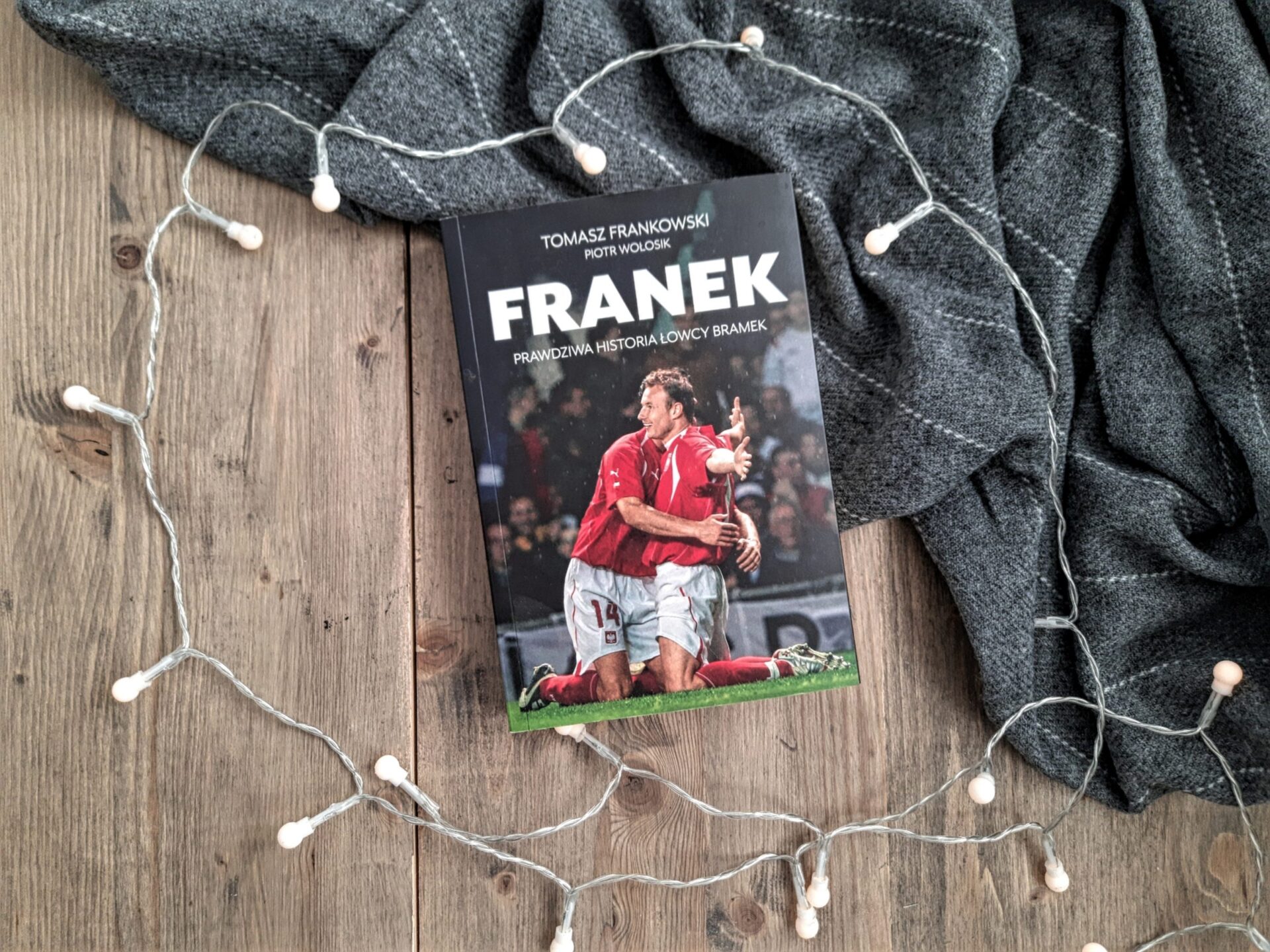 okładka książki "Franek. Prawdziwa historia łowcy bramek" Tomasz Frankowski, Piotr Wołosik