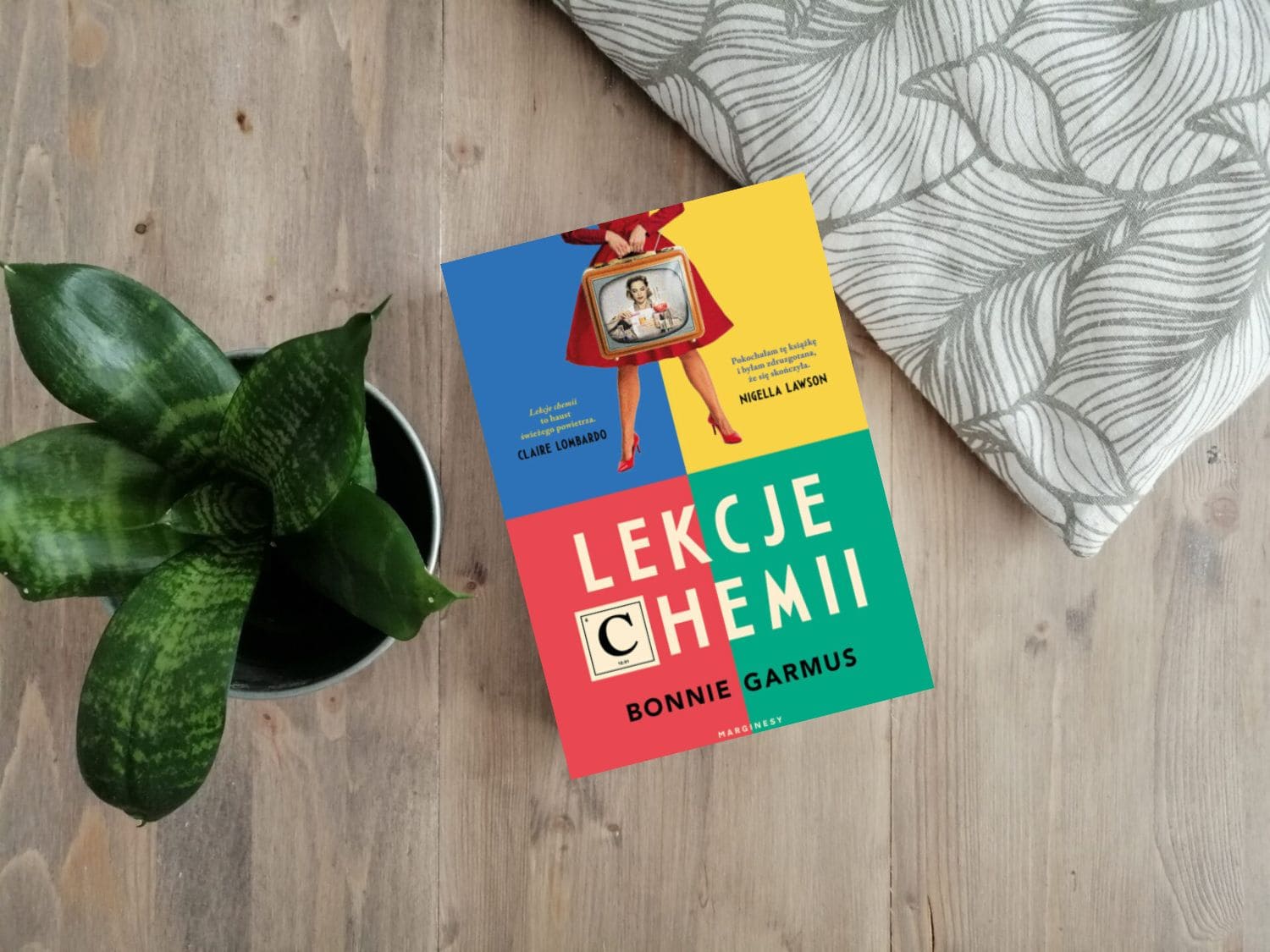 Okładka książki "Lekcje chemii" Bonnie Garmus