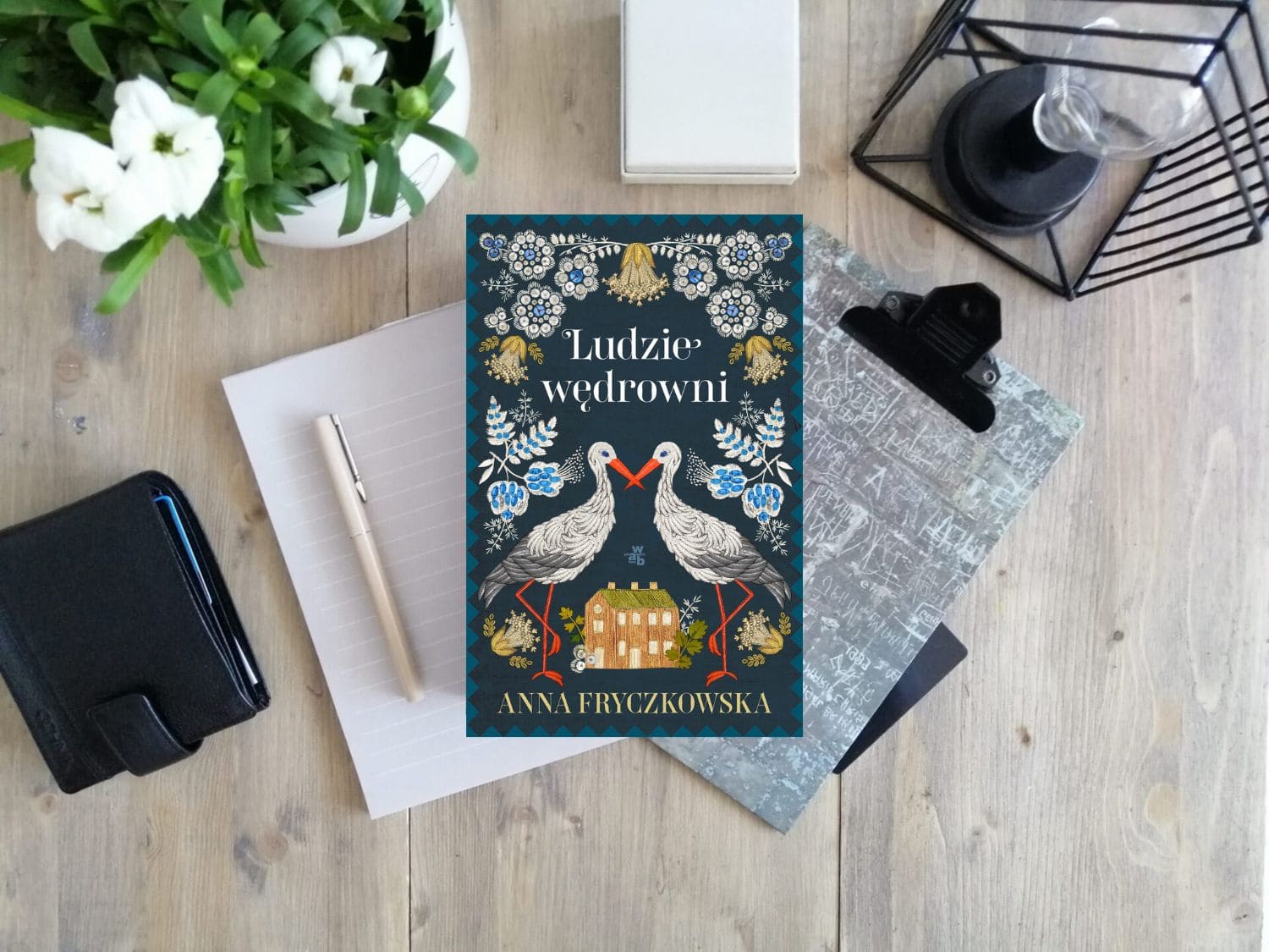 Okładka książki "Ludzie wędrowni" Anna Fryczkowska