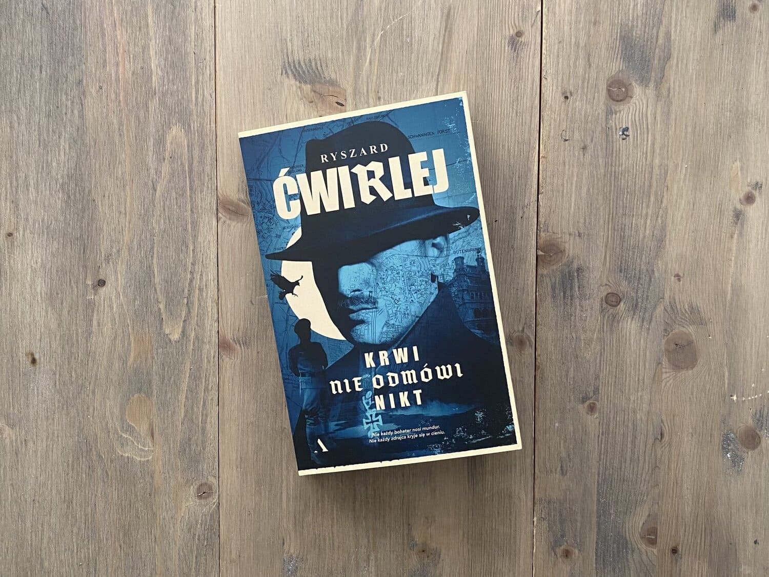 Okładka książki "Krwi nie odmówi nikt" Ryszard Ćwirlej