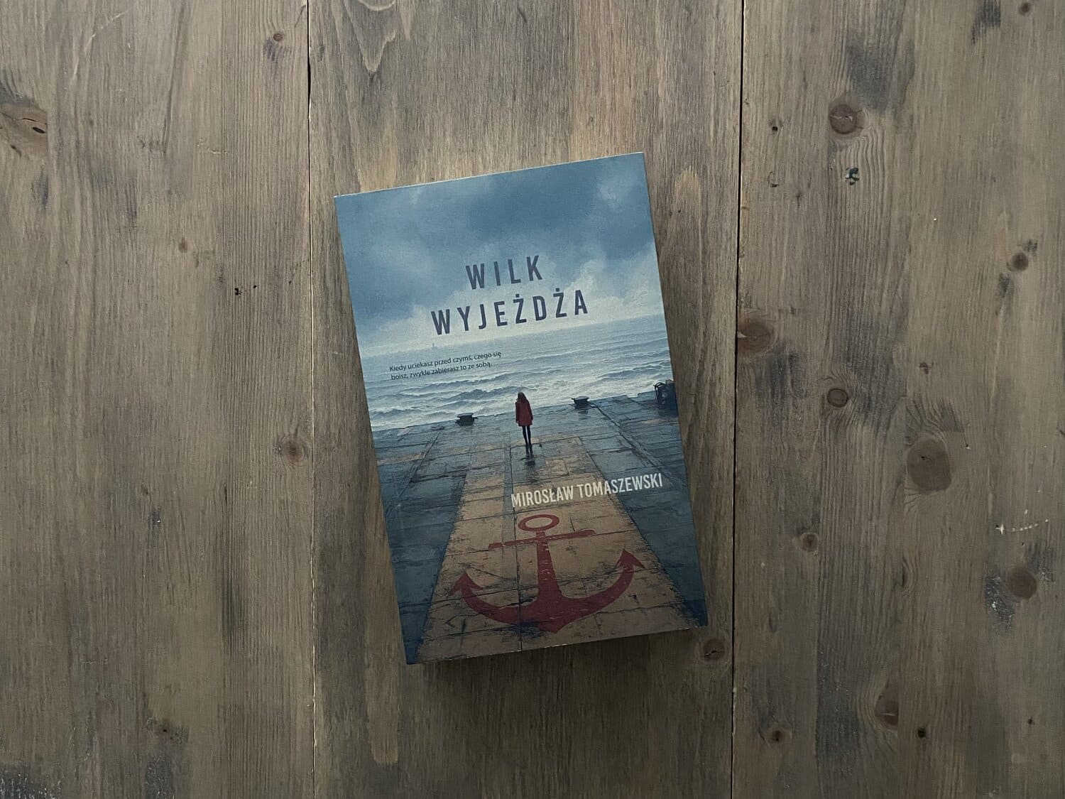 Okładka książki "Wilk wyjeżdża" Mirosław Tomaszewski