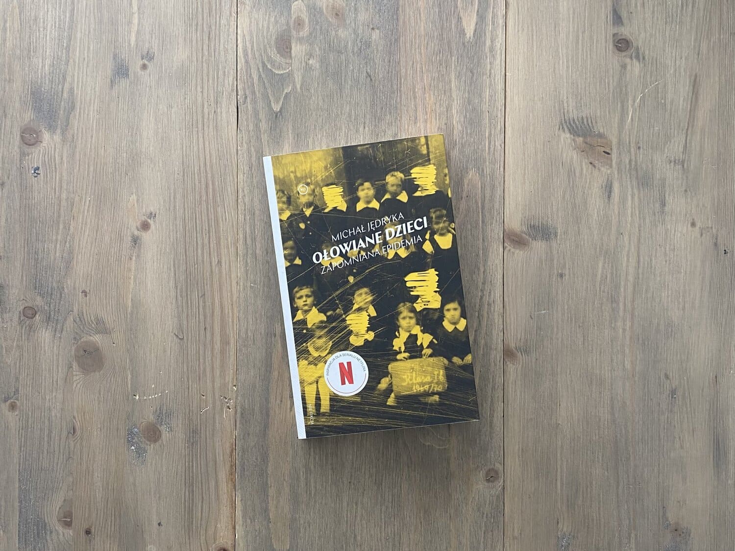 Okładka książki "Ołowiane dzieci" Michał Jędryka