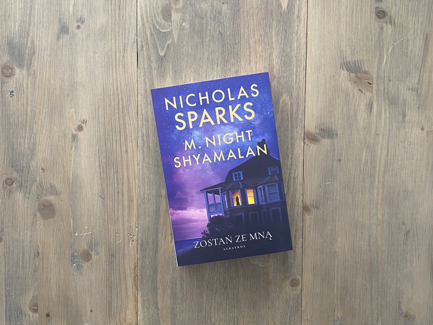 Okładka książki "Zostań ze mną" Nicholas Sparks